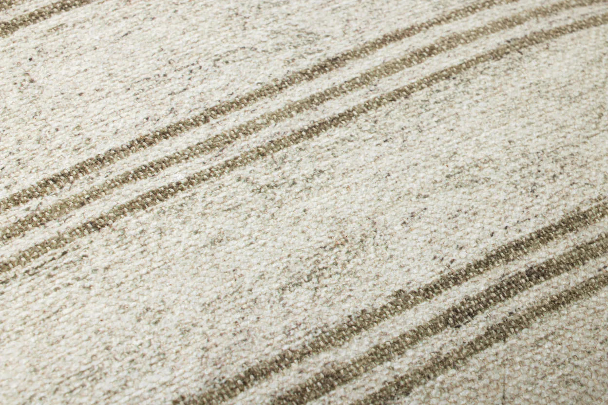 Amber Lewis Pal0040 Ivory / Olive Pillow